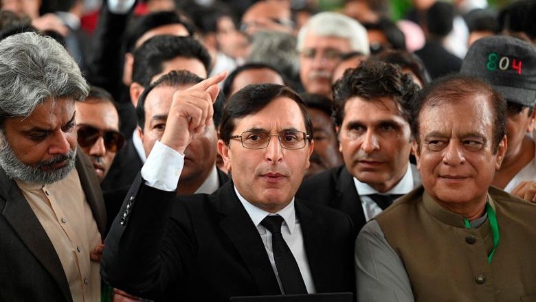 ’اگر یہ کام نہ ہوا تو‘ پی ٹی آئی نے مذاکرات کے حوالے سے حکومت کو ڈیڈ لائن دے دی