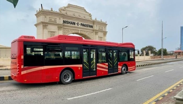 پیپلز بس سروس کا کرایہ 60 فیصد تک بڑھا دیا گیا