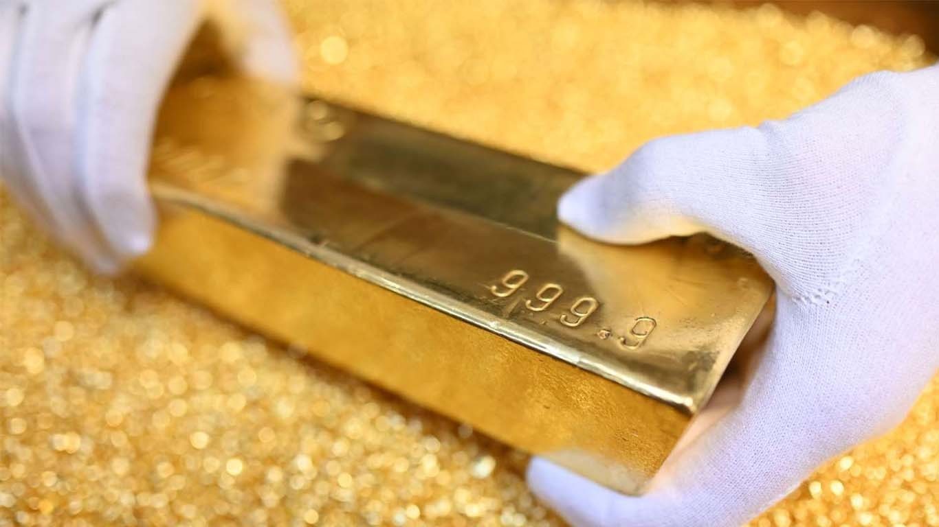 ملک میں سونے کی قیمت مزید گر گئی