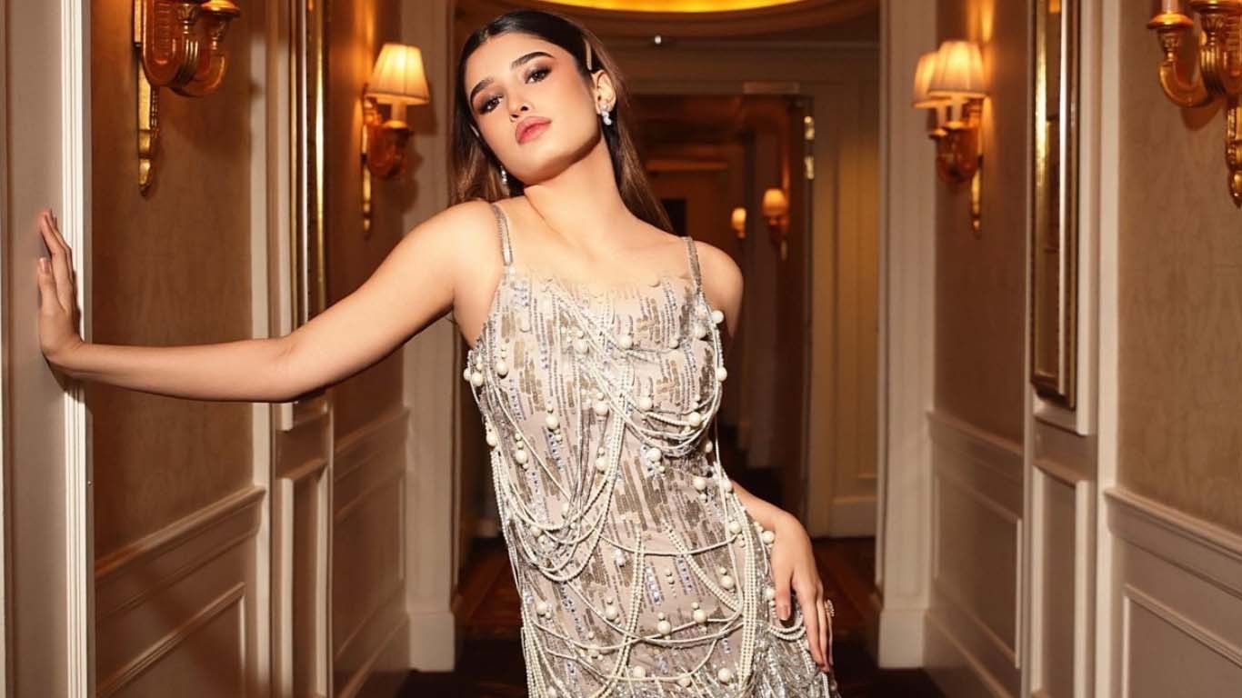 بچپن میں کئی بار ۔۔ اداکارہ راشا تھاڈانی نے بڑا انکشاف کردیا