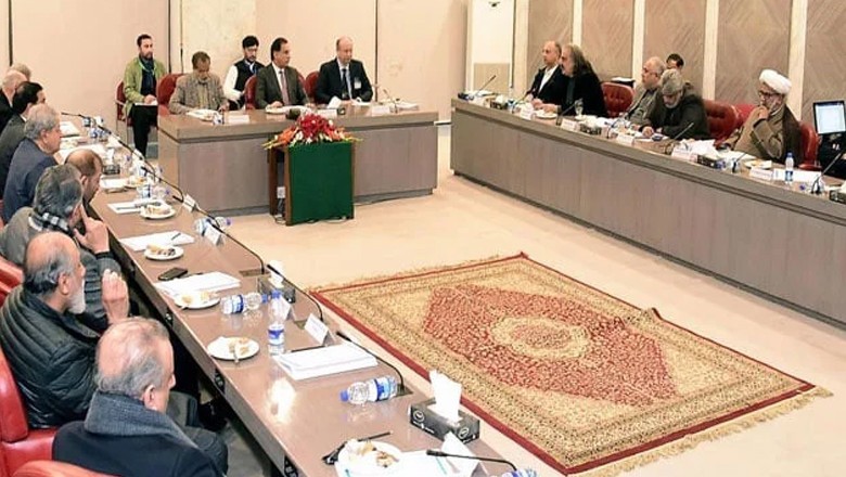 حکومت مذاکرات کیلیے پی ٹی آئی کی تاحال واپسی کی منتظر