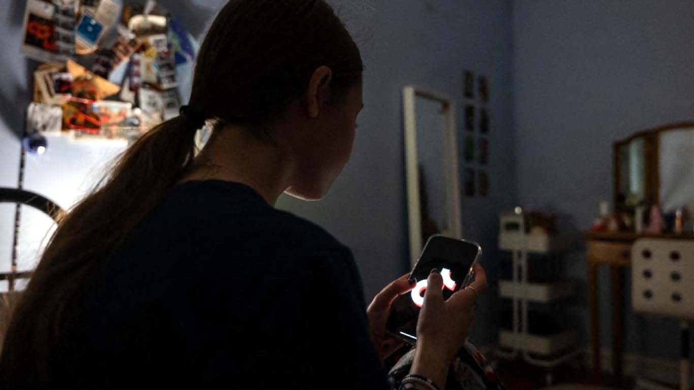 کم عمر بچوں کے سوشل میڈیا استعمال پر پابندی