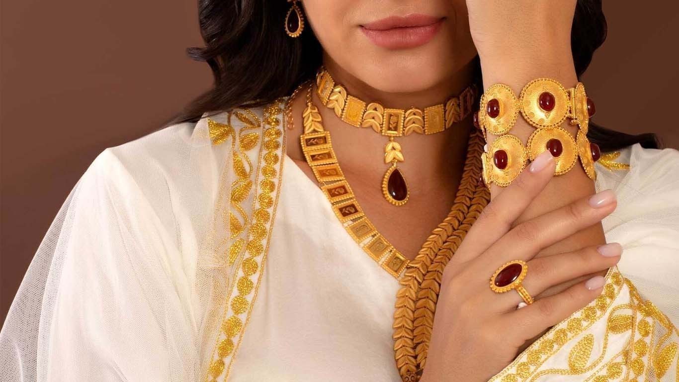 سونے کی قیمت آج پھر بڑھ گئی، کتنا اضافہ ہوا؟