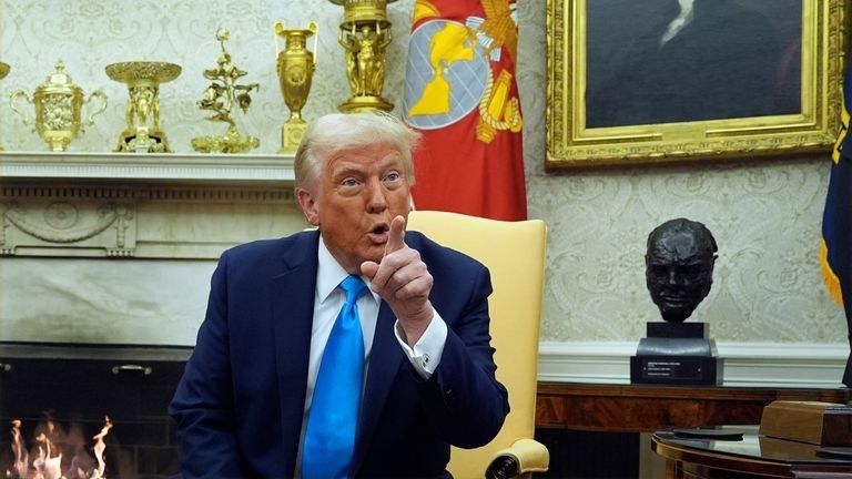 غزہ پر قبضے کے اعلان پر ٹرمپ پاگل قرار، شدید ردعمل