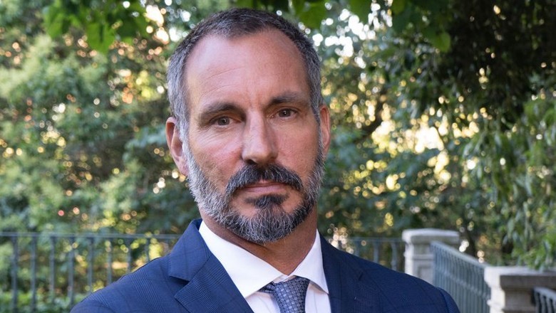 اسماعیلی کمیونٹی کے نئے پیشوا پرنس رحیم آغا خان کون ہیں؟