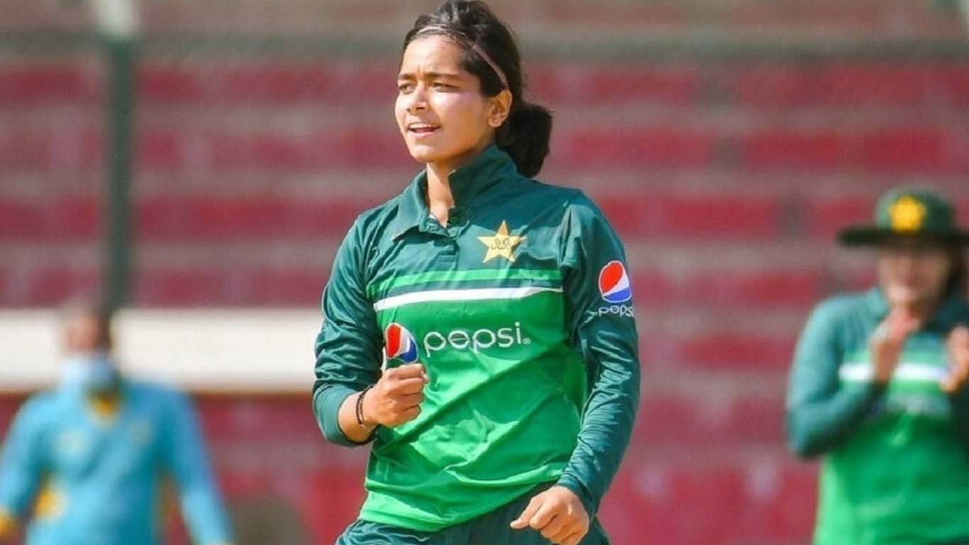 مجھے یہ نئی جرسی بہت پسند آئی ہے آپ کو کیسی لگی؟