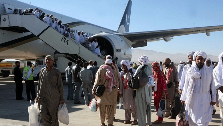 سعودی عرب نے پاکستانی اور دیگر عمرہ زائرین پر بڑی پابندی عائد کردی