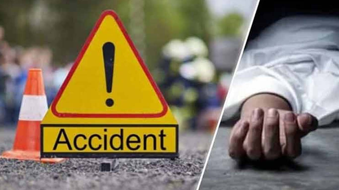 سیہون کے قریب 2 کاروں میں تصادم، 5 افراد جان سے گئے