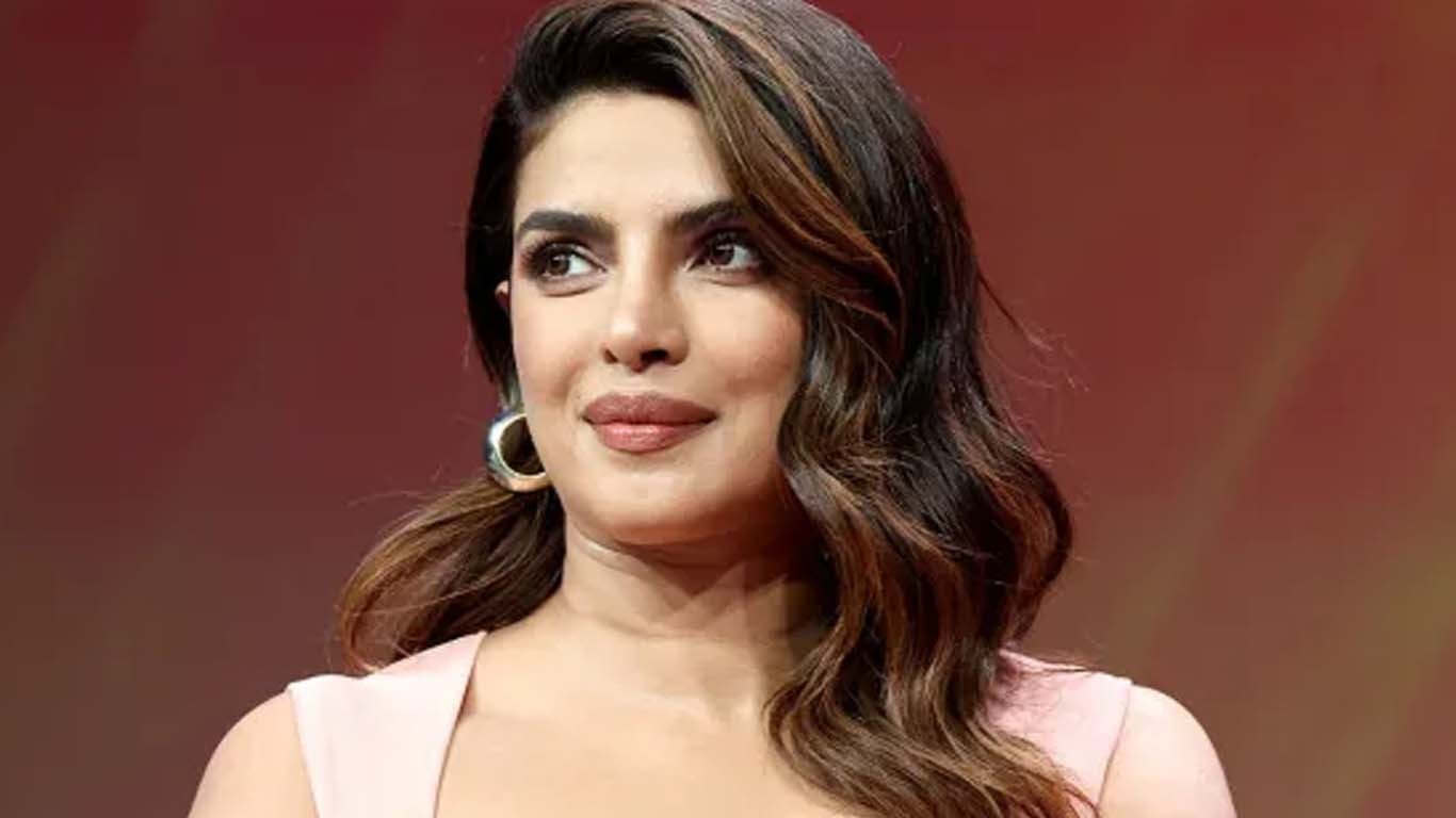 پریانکا چوپڑا نے اپنی یادگار تصاویر شیئر کر دیں