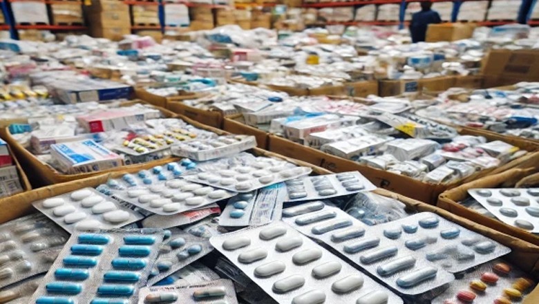 کراچی سے 10 ارب روپے مالیت کی بھارت سے اسمگل شدہ ادویات برآمد