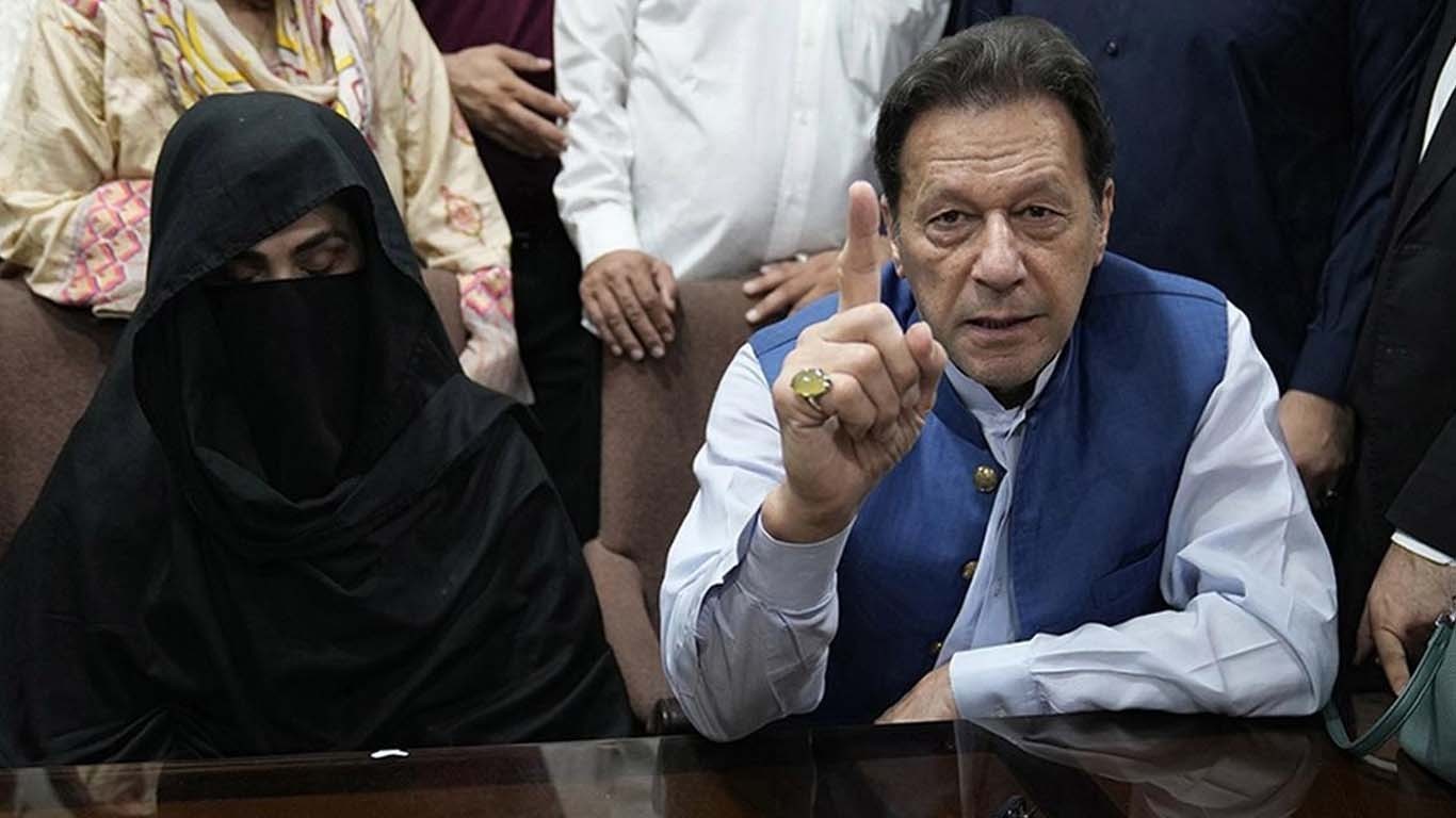 عمران خان اور بشریٰ بی بی بغیر سحری کے روزے رکھ رہے ہیں، بیرسٹر سیف