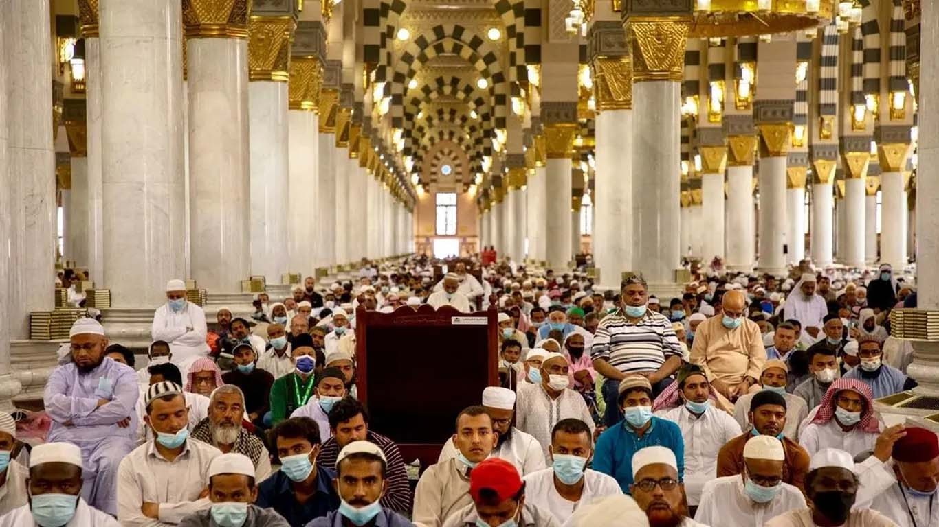 مسجد نبویۖ میں اعتکاف کا آغاز، عارضی کلینک قائم