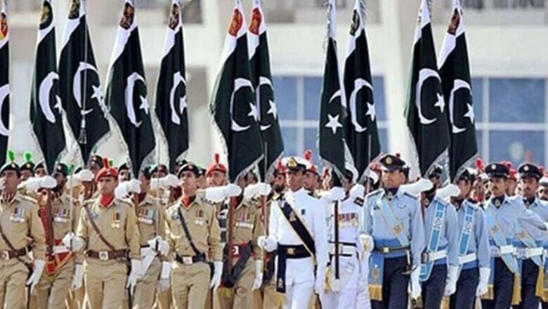 آج یوم پاکستان ملی جوش و جذبے سے منایا جارہا ہے