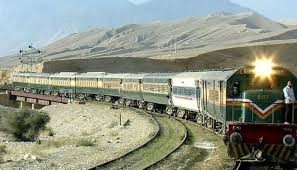 16 روز بعد جعفر ایکسپریس کی سروس بحال، پشاور سے کوئٹہ کیلیے روانہ