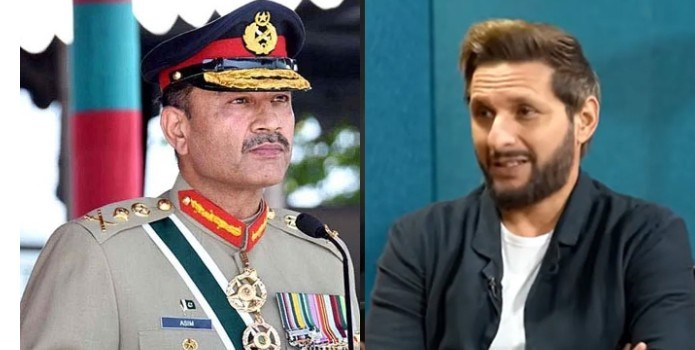 شاہد آفریدی کی آرمی چیف سے ملاقات، کرکٹ میں بہتری پر گفتگو، پی سی بی کے اہم عہدے کیلیے دستیابی ظاہر کردی