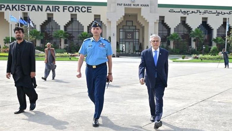 اسحاق ڈار کا دورۂ کابل: پاک افغان تعلقات کو مضبوط بنانے پر زور