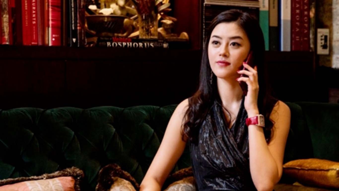 میگی یومیا نے اداکاری کو خیرباد کہہ کر ویٹریس کا کام اپنا لیا