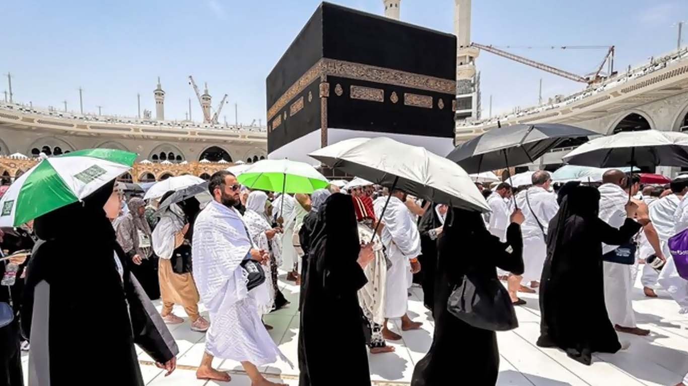 حج ویزے کے علاوہ مکہ میں ہوٹل بکنگ نہ کرنے کا حکم