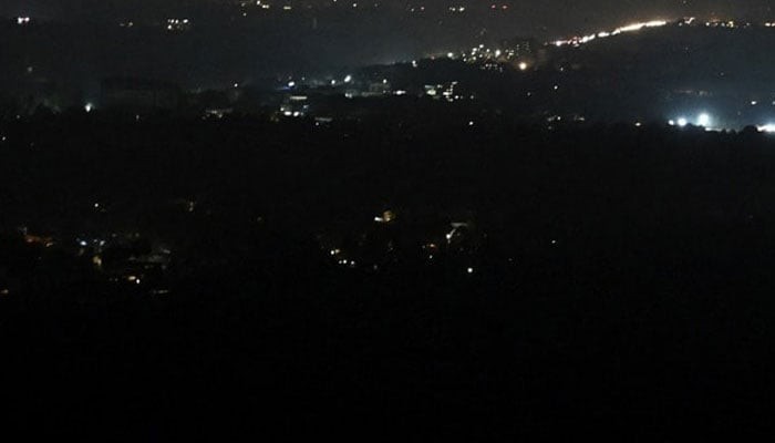 بھارت کے ممکنہ حملے کے پیش نظر وادی نیلم میں بلیک آؤٹ