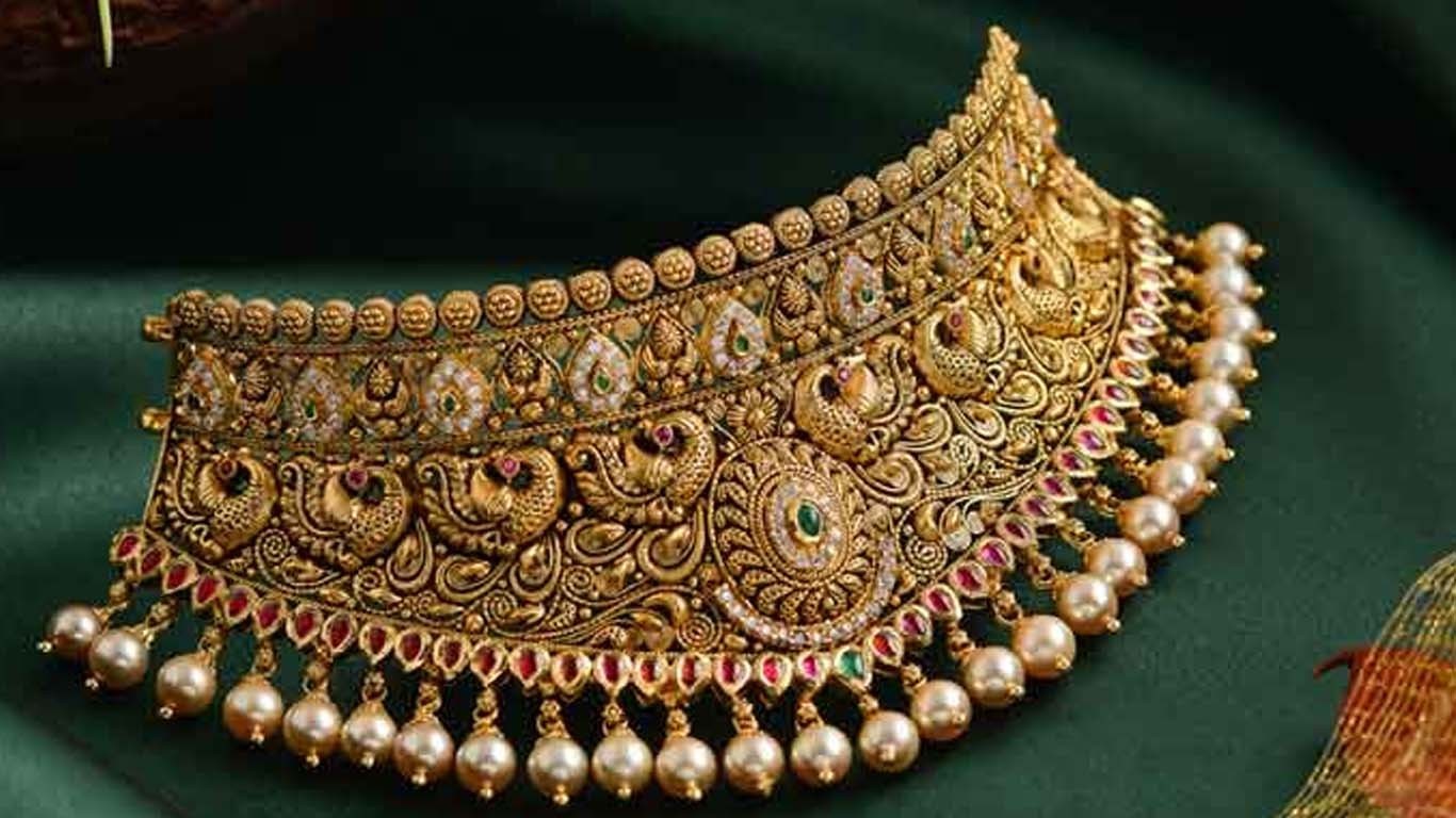 سونے کی فی تولہ کی قیمت ایک بار پھر بلند ترین سطح پر پہنچ گئی