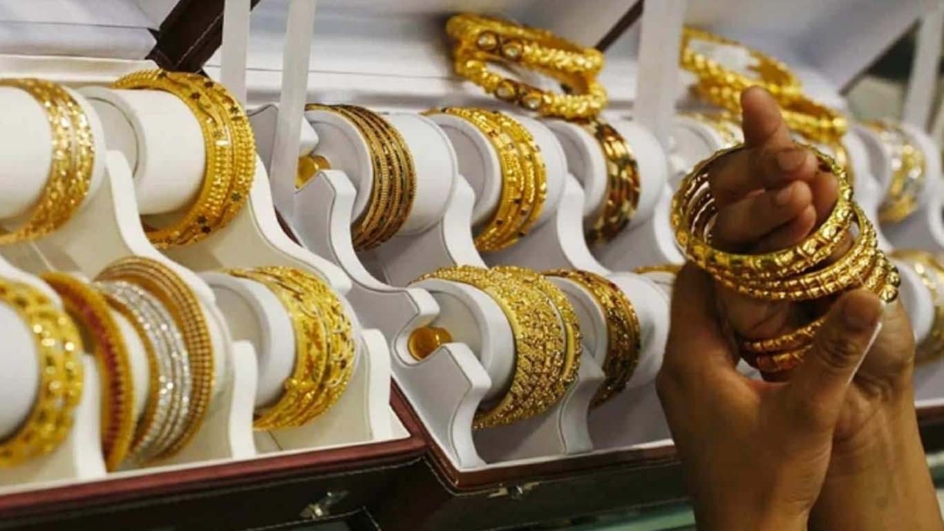 پاکستان میں سونا سستا ہوگیا