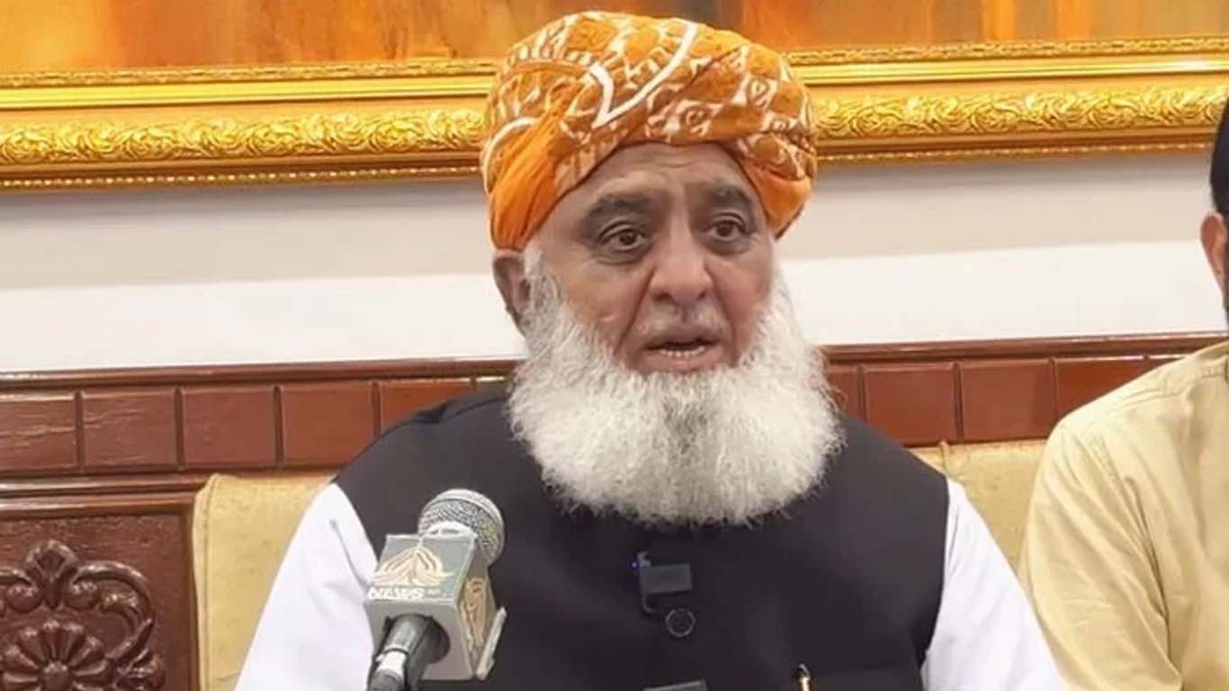 اللہ کی مدد و نصرت اور قوم کی ثابت قدمی نے پاکستان کو سرخرو کیا، مولانا فضل الرحمان