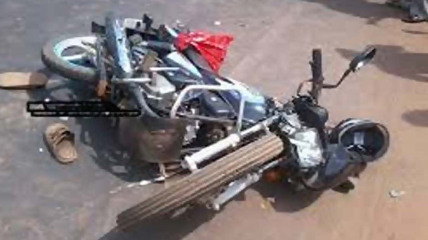 کراچی میں خونی ڈمپر نے ایک اور موٹرسائیکل سوار کوروند دیا