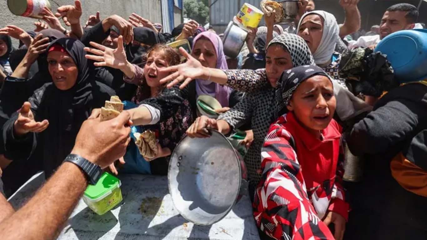 غزہ میں خوراک کے 9 ٹرکوں کو داخلے اجازت سمندر میں قطرہ ہے، اقوام متحدہ