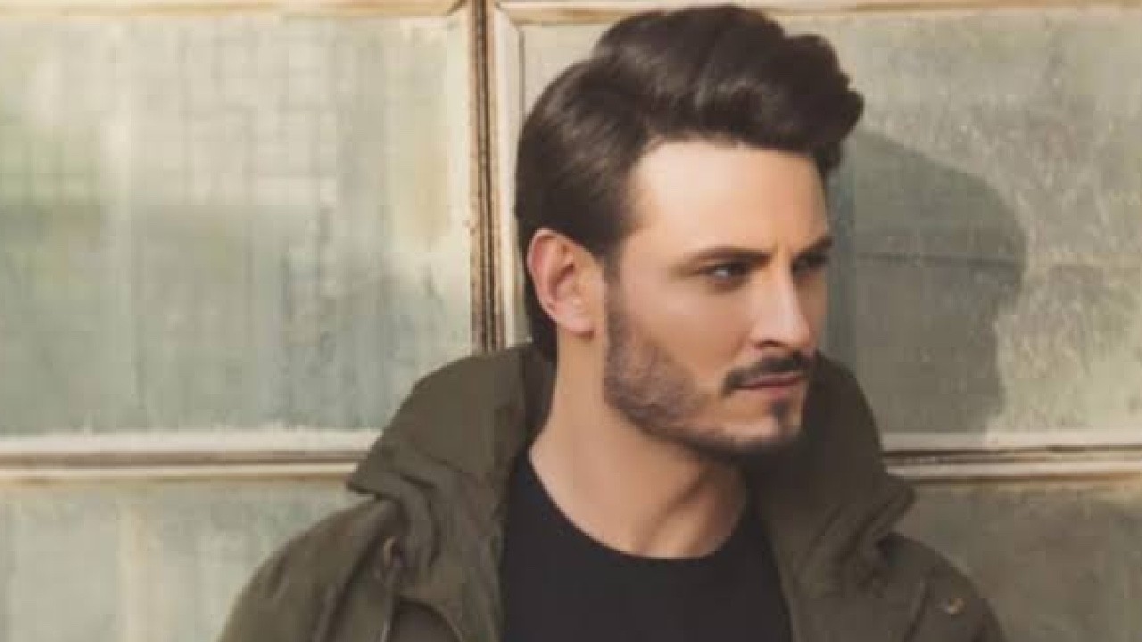 عثمان خالد بٹ شادی کے بغیر تعلقات کی حمایت میں سامنے آگئے