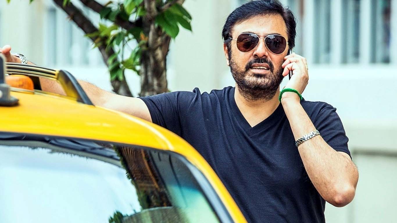 نعمان اعجاز قربانی کے جانوروں کی قیمت سن کر حیران، طنزیہ پوسٹ میں کیا کہا؟