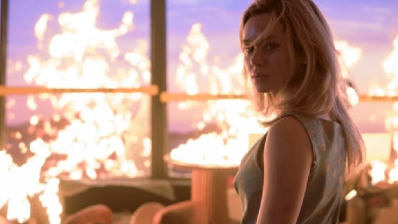 حادثاتی اموات کی فلم کی نمائش کے دوران سینیما گھر کی چھت گر گئی