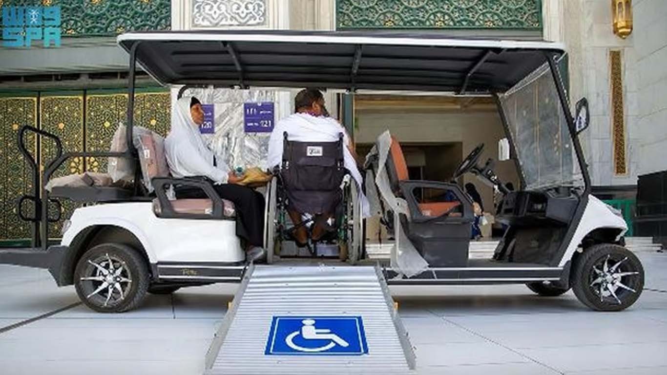 مسجد الحرام میں عازمین کی سہولت کے لیے برقی گاڑیوں کی فراہمی