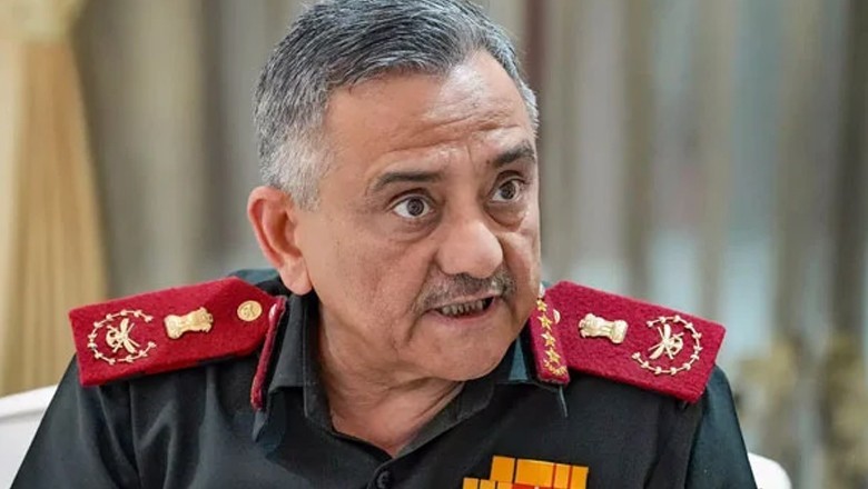 طیارے گرنے کا اعتراف، بھارتی چیف آف ڈیفنس اسٹاف کو عہدے سے ہٹانے کا مطالبہ