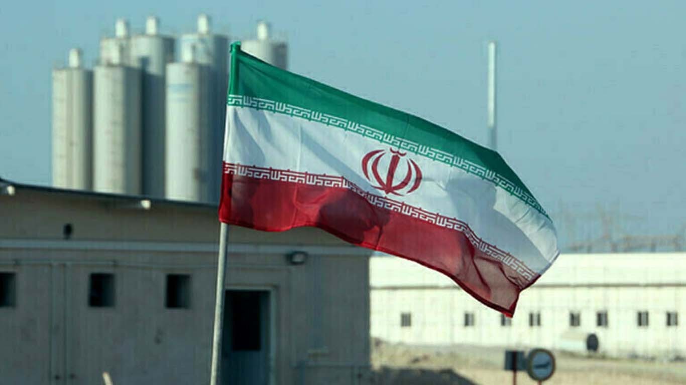 ایران نے جوہری ہتھیاروں کے استعمال کا عندیہ دے دیا
