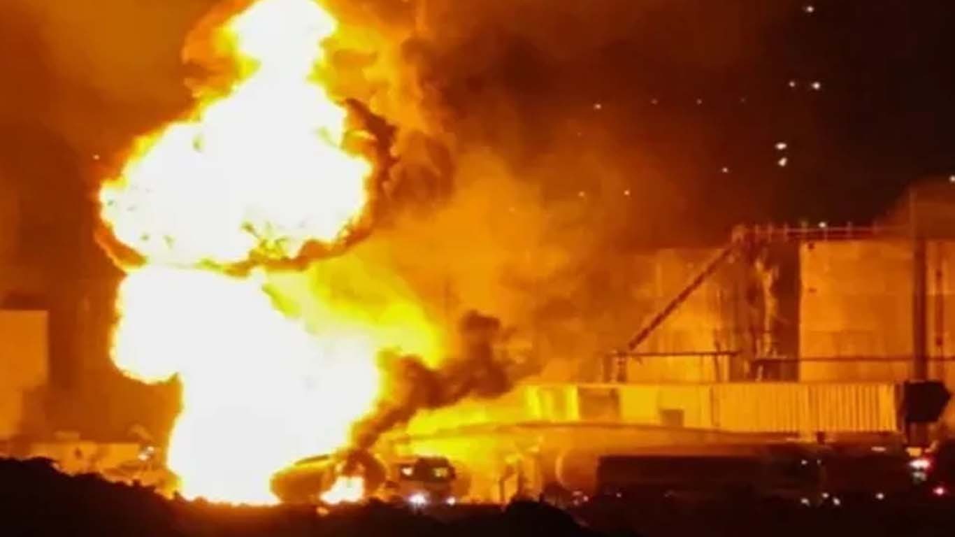 ایران کے میزائلوں اور ڈرونز سے تباہ کن حملے، حیفہ ریفائنری مکمل بند