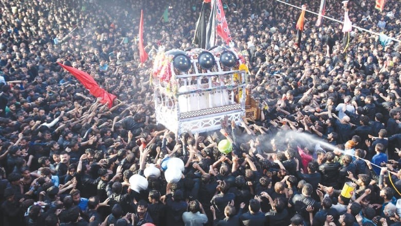 کراچی، جلوس میں ماتم کرنے والے 100 سے زائد عزادار زخمی ہوکر اسپتال منتقل