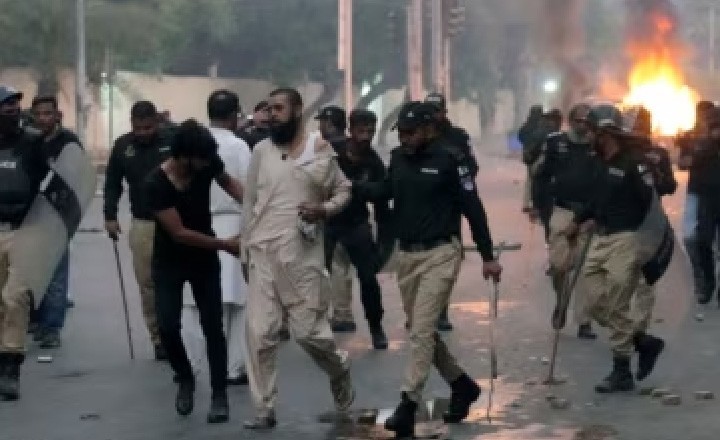 کراچی میں بجلی اور پانی کی قلت یا بندش پر احتجاج، مقدمہ درج