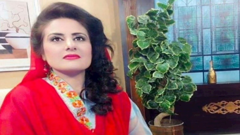 سانحہ چلاس، سیلابی ریلے میں بہنے والی خاتون اینکر اور فیملی تاحال نہ مل سکی، بیٹے کا پرس مل گیا