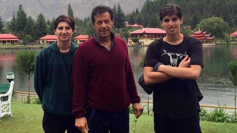 عمران خان نے بیٹوں کو پاکستان آنے اور تحریک کی قیادت سے نہیں روکا، پی ٹی آئی