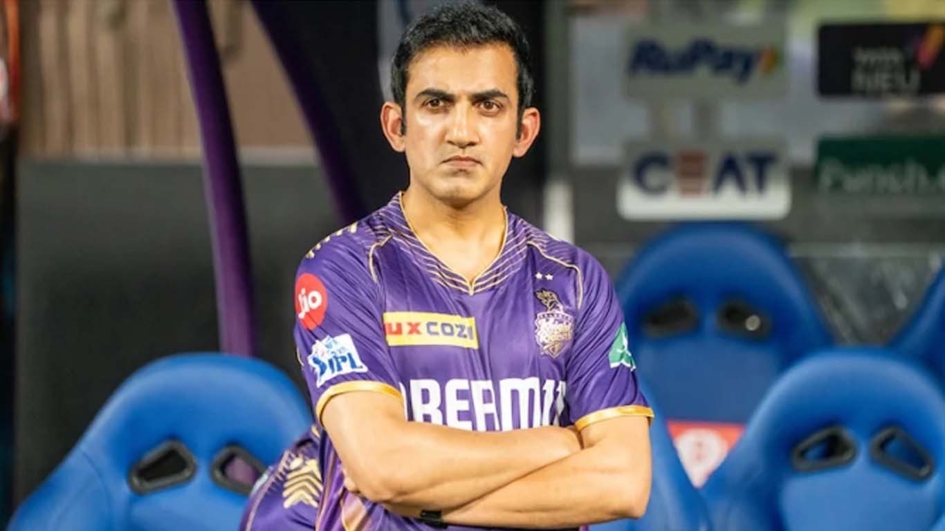 گوتم گمبھیر اوول گراؤنڈ کے چیف کیوریٹر سے الجھ پڑے