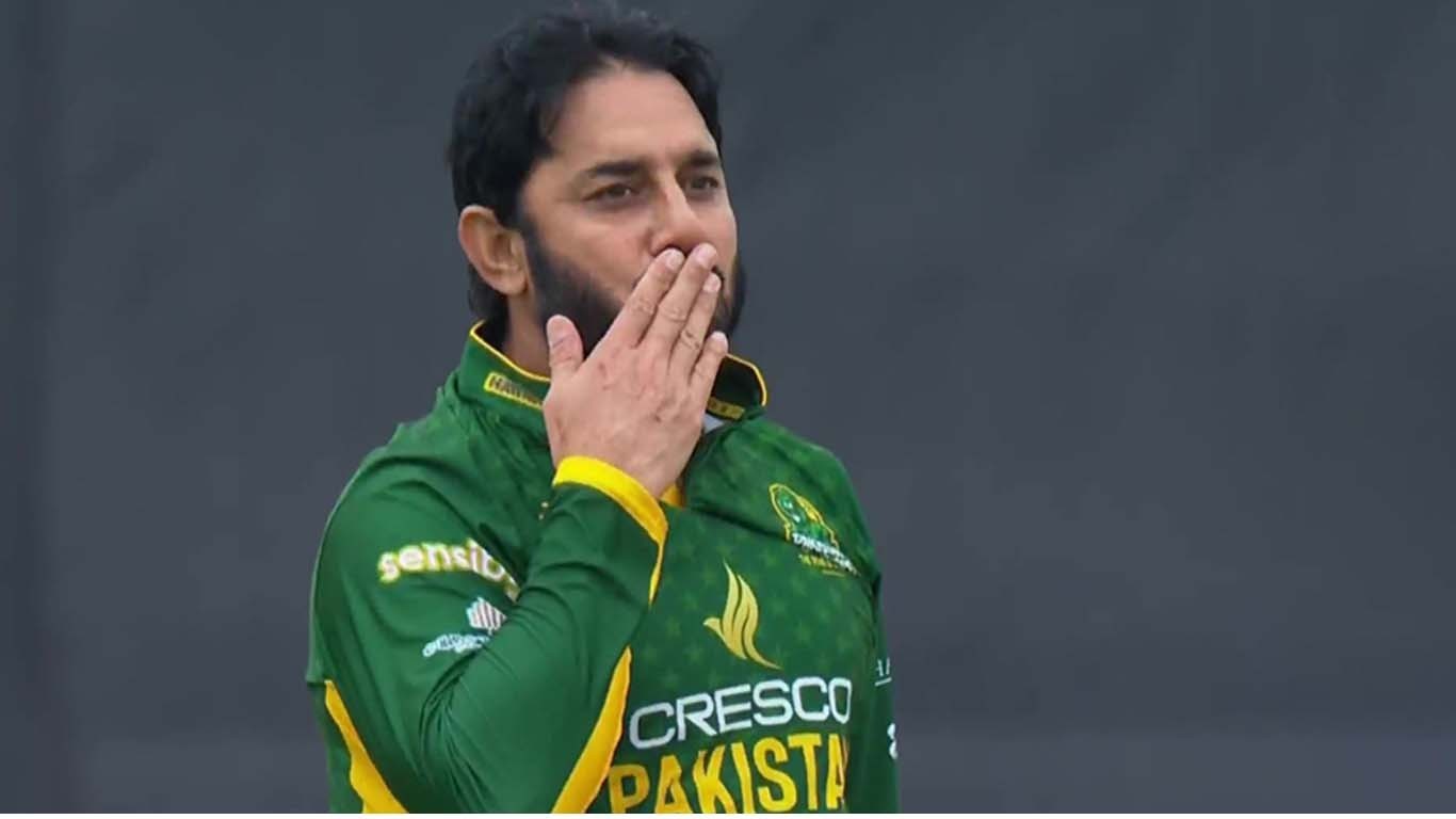 ورلڈ چمپئن لیگ 2025' جادوگر اسپنر سعید اجمل نے سب کو حیران کردیا