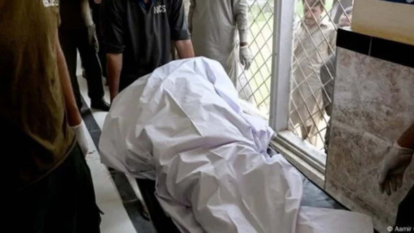 ٹرالر نے سڑک کنارے سوئے مزدوروں کو کچل دیا، 3 جاں بحق