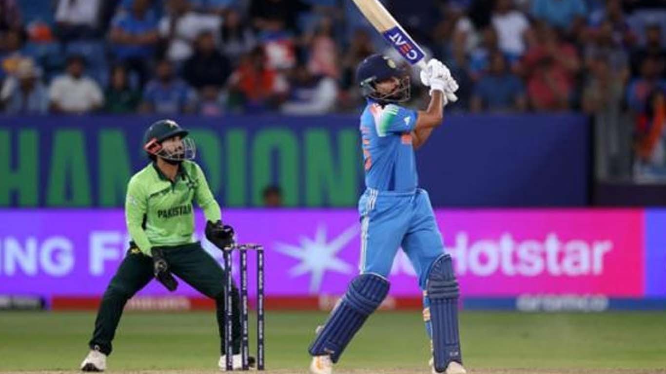 پاک بھارت ٹاکرا، وسیم اکرم نے کسے فیورٹ قرار دیا؟