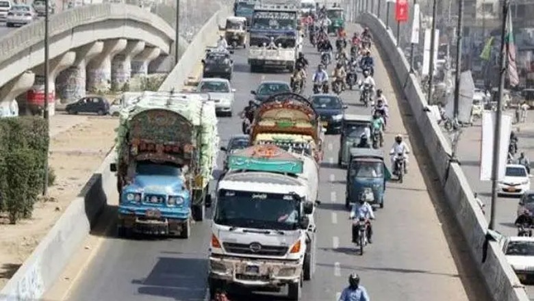 کراچی میں ہیوی ٹریفک کی آمد و رفت پر مکمل پابندی عائد