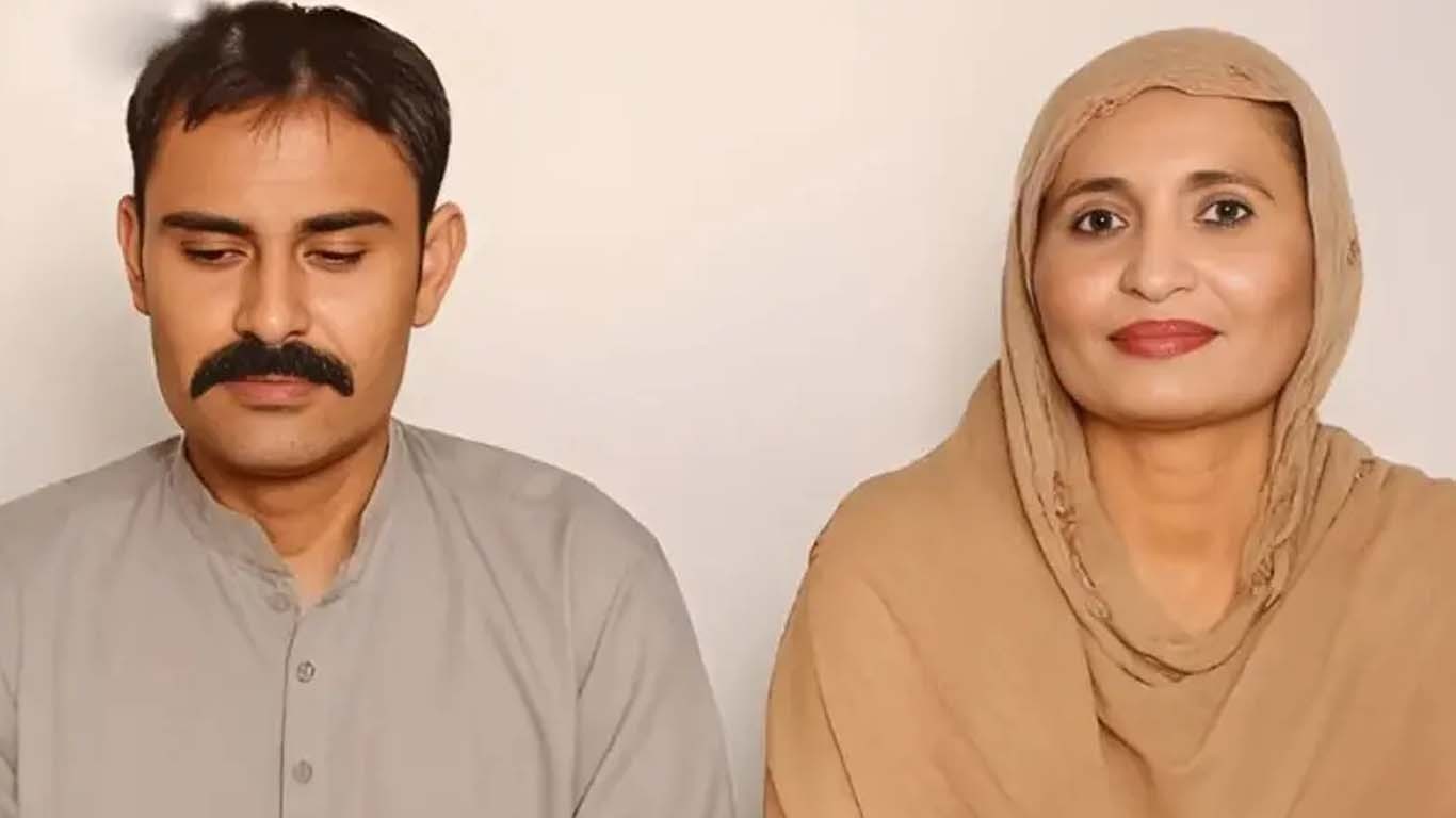 اسکول پرنسپل نے اپنے چپراسی سے شادی کرلی، حیران کُن وجہ سامنے آگئی