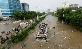 کراچی کی طرف بارشوں کا سسٹم بڑھنے لگا، اربن فلڈنگ کا بھی خدشہ