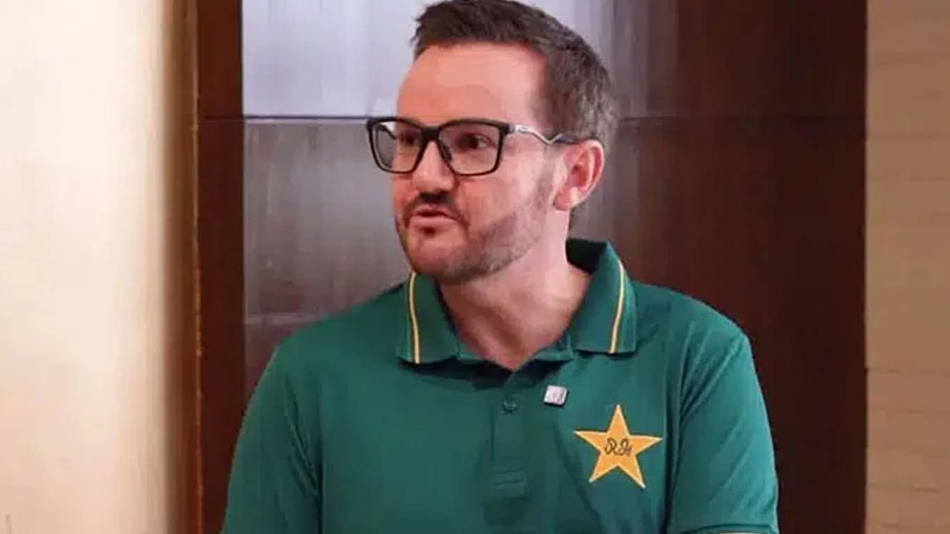 میرے ہیڈ کوچ بننے کے بعد پاکستانی ٹیم میں بہتری آئی ہے' مائیک ہیسن