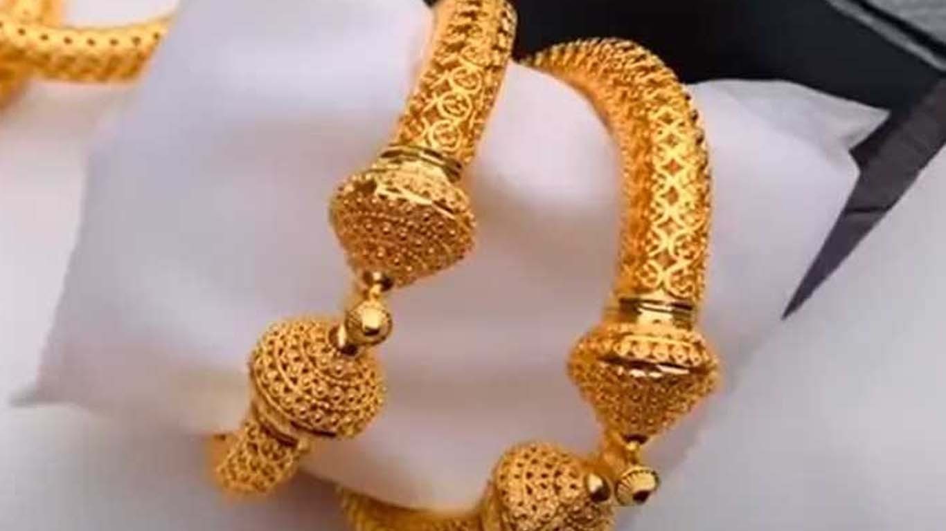 سونے کی قیمت میں آج بڑی کمی، خریداروں کے چہرے کھل اُٹھے