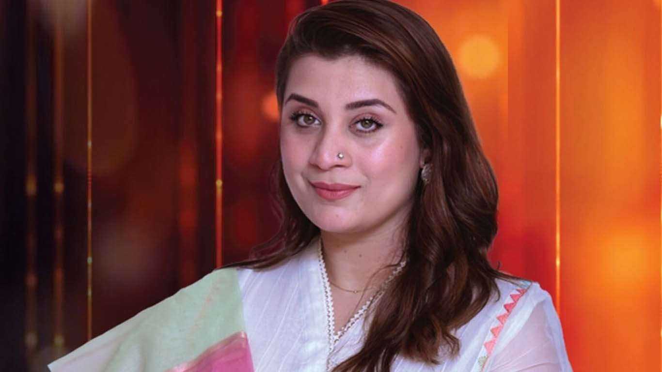 مجھے کرینہ کپور سے ملایا جاتا ہے، سارہ عمیر