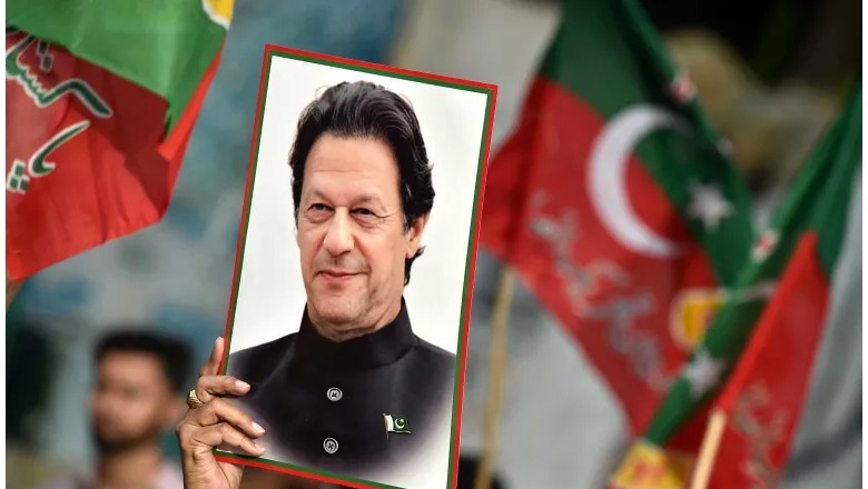 ٹویٹ پر ایف آئی اے کی بانی پی ٹی آئی سے تفتیش، عمران خان کا اکاؤنٹ چلانے والوں کے نام بتانے سے انکار